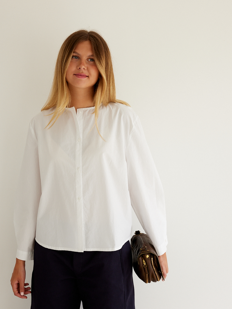 La chemise Work sans col en popeline craquante blanche - cousue